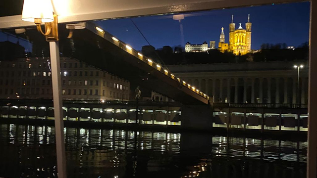 Découverte du patrimoine en bateau sur la Saone